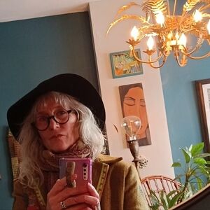 Meet your Posher, Tara